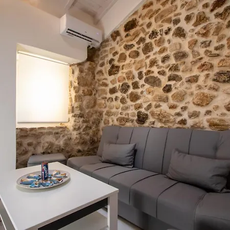 דירות Mantouki Stone House מראה חיצוני תמונה
